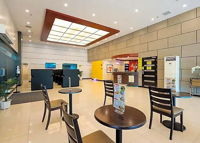 Icon Macapagal Hotel