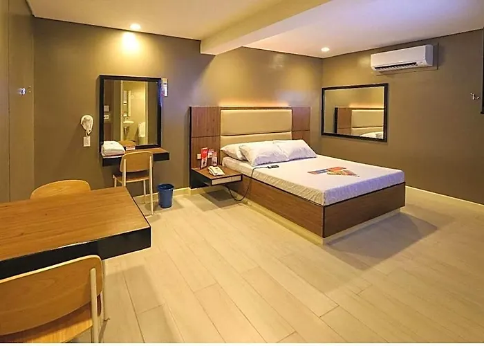 Icon Macapagal Hotel